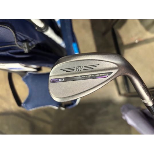 Vokey SM10 Nickel Wedge Right 60 12 D-Grind Wedge Dynamic Gold S200 Titleist Universal 360 (Used - 5 Star)
