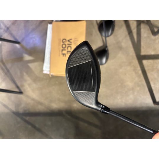 DS Adapt LS Driver Right 9 True Temper Denali Black 60 Stiff Lamkin Crossline Black (Used - 4 Star)