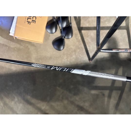 DS Adapt Max-K Womens Driver Right 12 UST Helium Nanocore 4F1 Ladies Lamkin Crossline Black Undersize (Used - 4 Star)