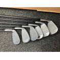 Qi Max Irons Graphite Shafts Right Regular REAX 6-PW+SW SuperStroke Crossline 360 Black (Used - 3 Star)